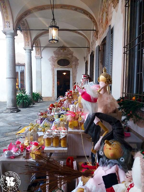 Villa della Porta Bozzolo Casalzuigno mercatino Natale