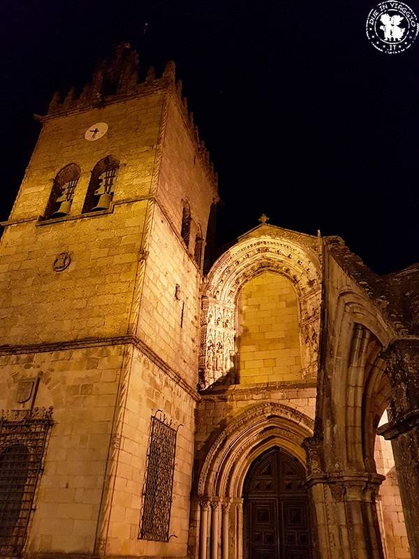 Guimaraes - by night