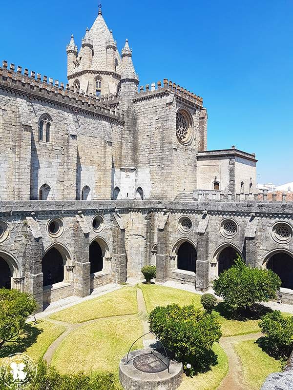 Cattedrale di Evora